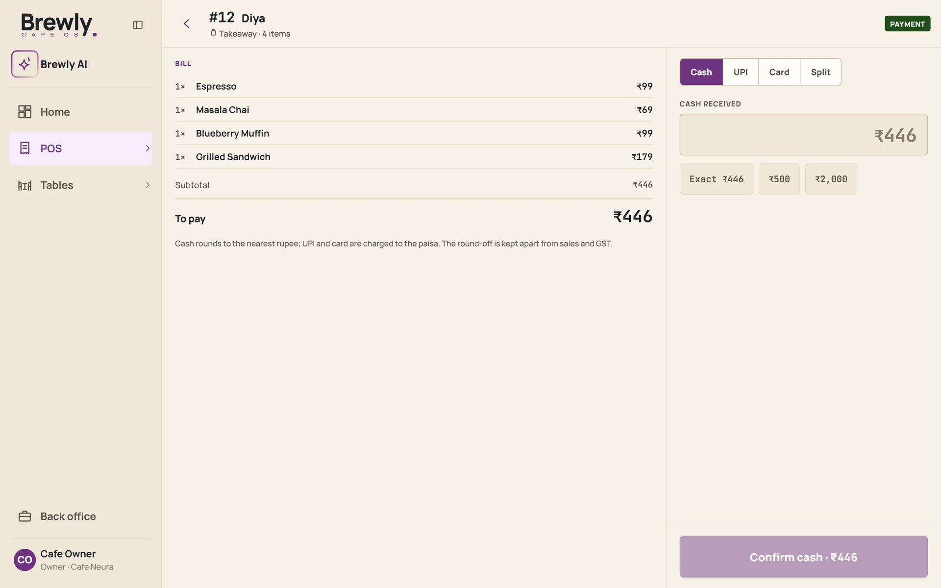 The payment screen for a takeaway order: the four items, the amount to pay, cash, UPI, card and split tabs, and quick cash amounts.